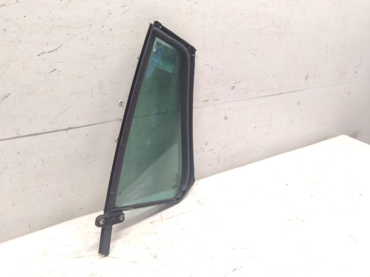 VW Golf Sportsvan Dreieckscheibe Scheibe T&uuml;r hinten rechts original Bj.2017