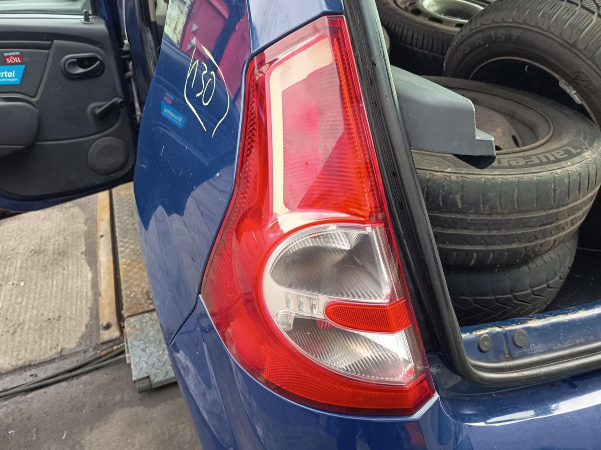 Dacia Sandero 1 original R&uuml;ckleuchte links Heck Schluss Licht Bj 2009