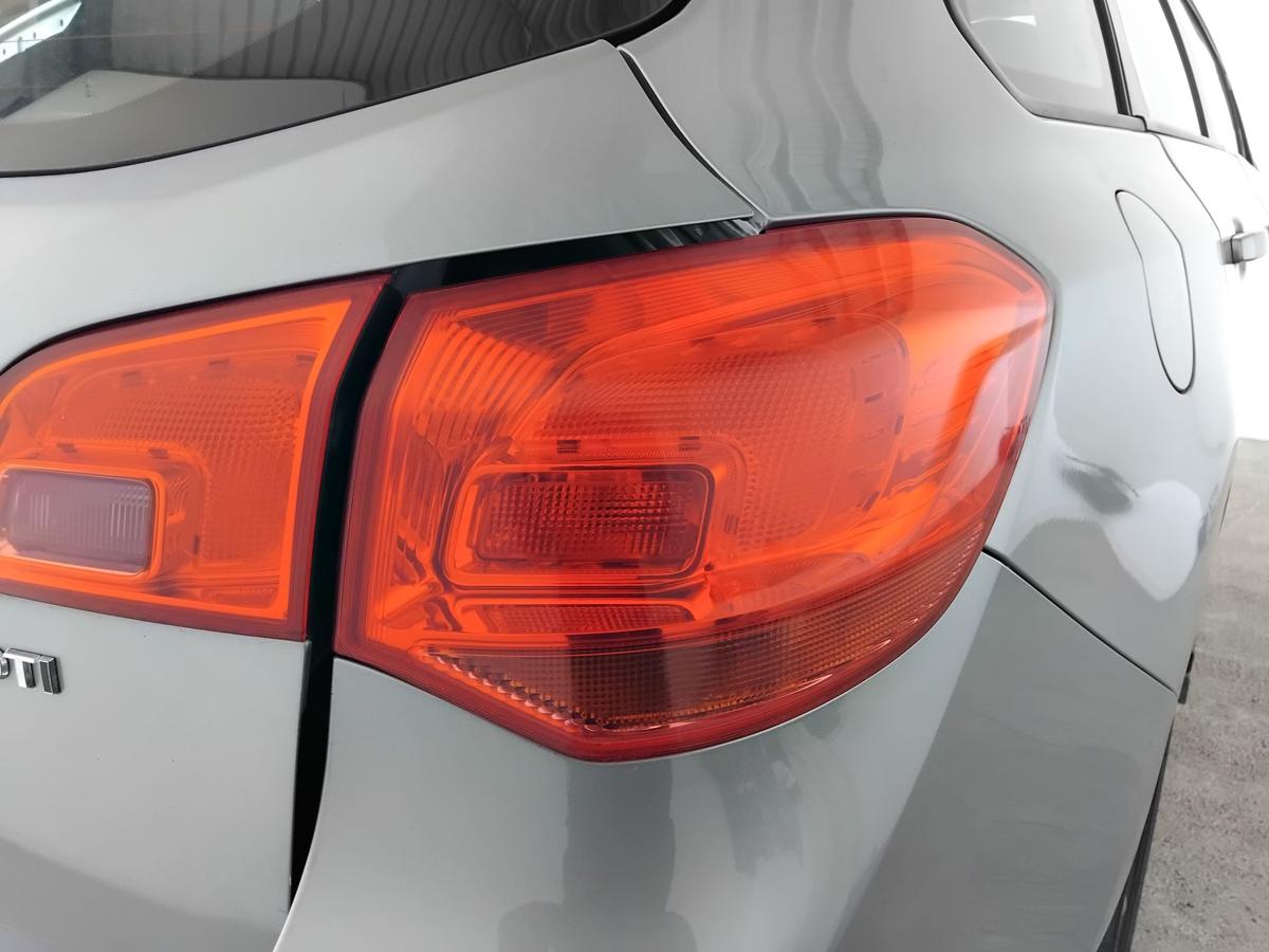 Opel Astra J Sports Tourer original R&uuml;ckleuchte Heckleuchte rechts BJ2015 Kombi