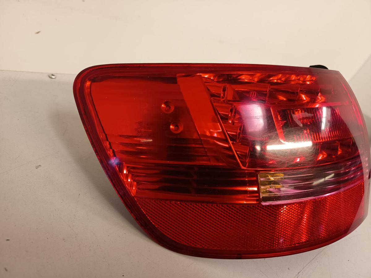 Audi A6 4F Avant Bj 2006 original Rück-Schluss-Heckleuchte links LED