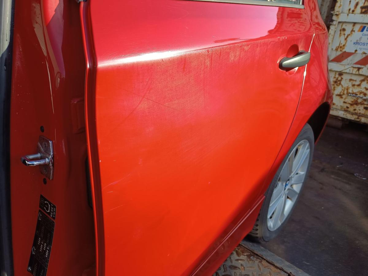 BMW E87 original T&uuml;r hinten links Fond 438 Japanrot Fahrerseite Bj 2005