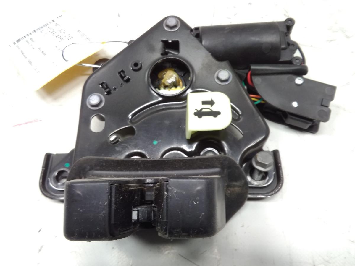 Tesla Model Y original Schloß Heckklappe Heckschloß 1500604-CN-B Bj.2021