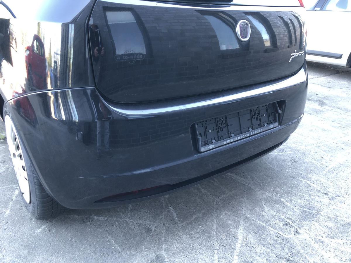 Fiat Grande Punto 199 Sto&szlig;f&auml;nger hinten Hecksch&uuml;rze 5t&uuml;rer 891 Nero Provocatore
