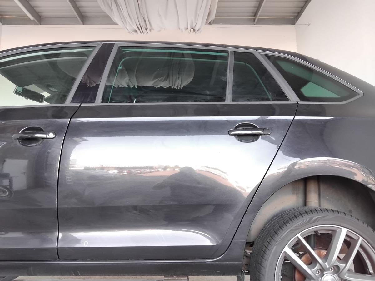 Skoda Rapid NH Spaceback T&uuml;r hinten links LF9R Blackmagicmetallic BJ2013
