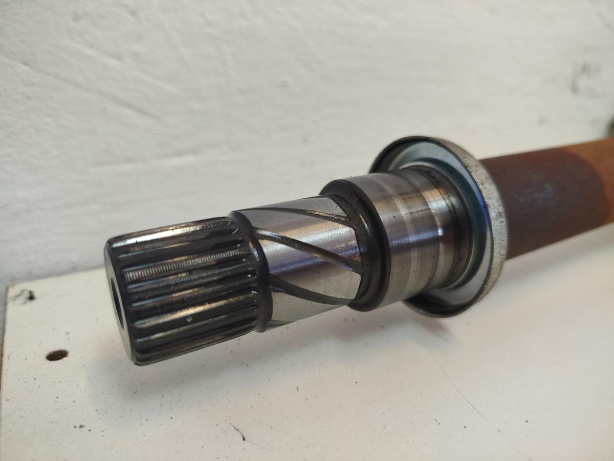 Nissan Qashqai J11 Antriebswelle vorn rechts Gelenkwelle aus 1.2 85kw CVT