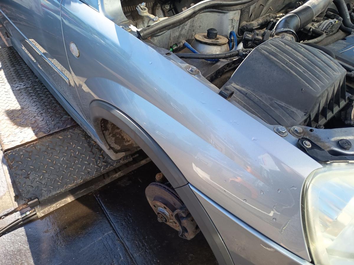 Opel Corsa C original Kotfl&uuml;gel rechts Seitenteil Z163 Lichtsilber Bj 2005