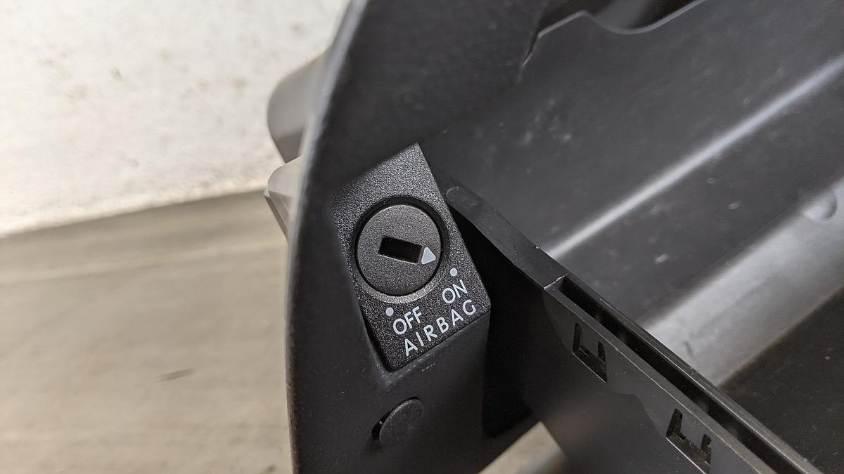 Seat Ibiza 6J Handschuhfach gek&uuml;hlt 6J1857103A