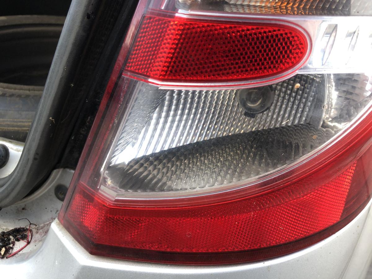 Dacia Sandero BS0 R&uuml;ckleuchte rechts R&uuml;cklicht Heckleuchte Schlussleuchte