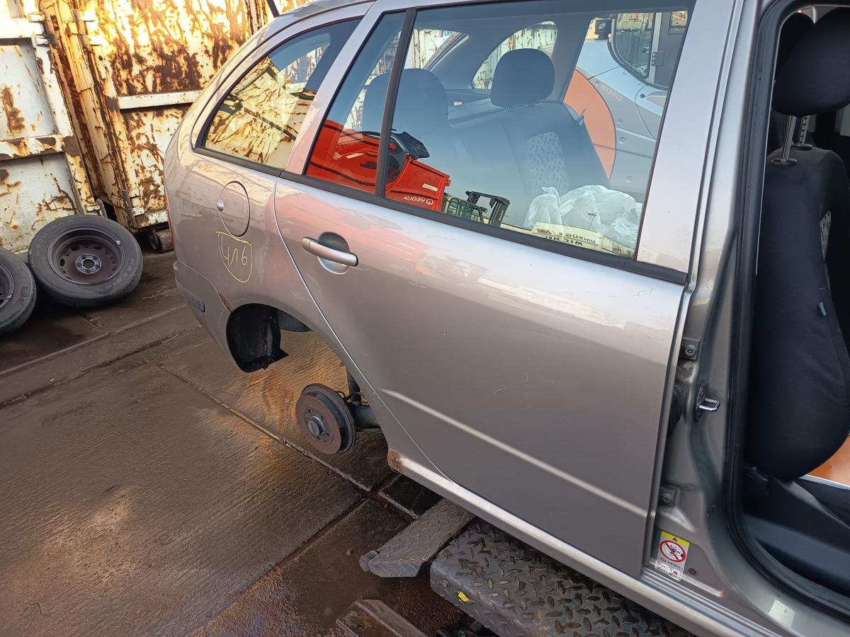 Skoda Fabia 6Y Combi original T&uuml;r hinten rechts Fond F8H Capuccinobeige Bj 2007