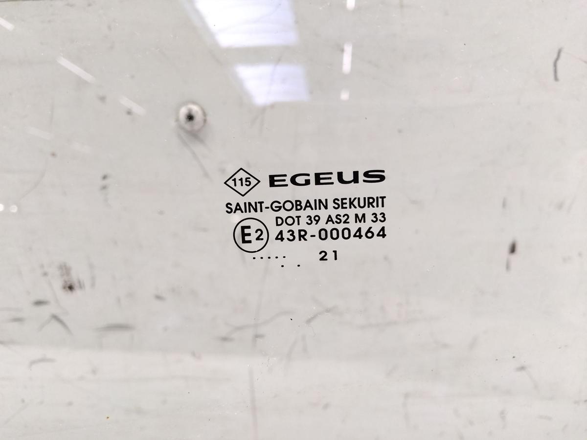 Renault Trafic 3 Türscheibe vorn links grüncolor Bj.2021