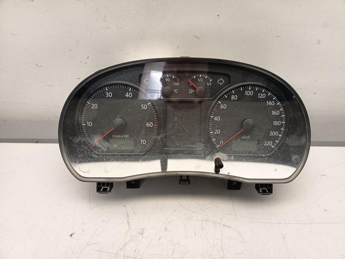 VW Polo 9N original Kombiinstrument Tacho 6Q0920823T Baujahr 2007