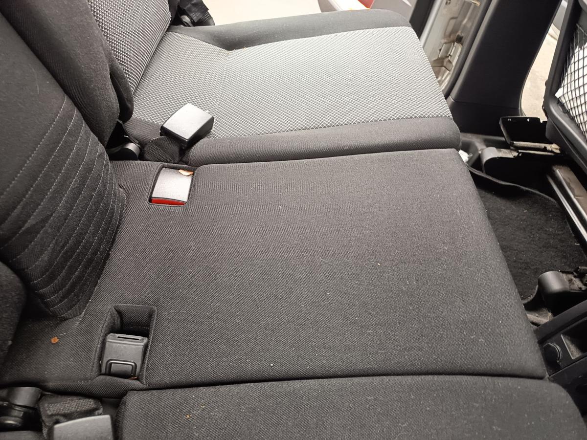Opel Meriva A original R&uuml;cksitzbank komplett Stoff anthrazit mit Muster Bj 2010