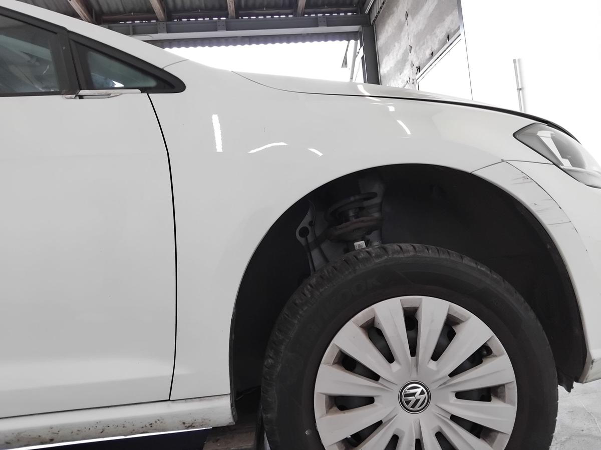 VW Golf 7 Facelift original Kotfl&uuml;gel vorn rechts weiss LC9A pure white BJ2019