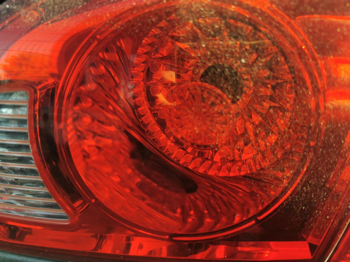 Hyundai Santa Fe CM Rückleuchte Schlussleuchte Rücklicht Lampe innen rechts