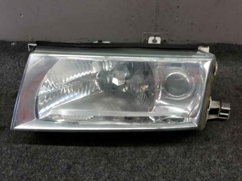 Skoda Octavia 1U BJ 2001 Scheinwerfer vorn links Lampe Facelift 1U1941015E