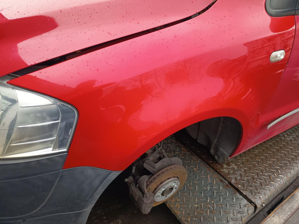 VW Fox original Kotfl&uuml;gel links Front Y3D Tornadorot Baujahr 2007