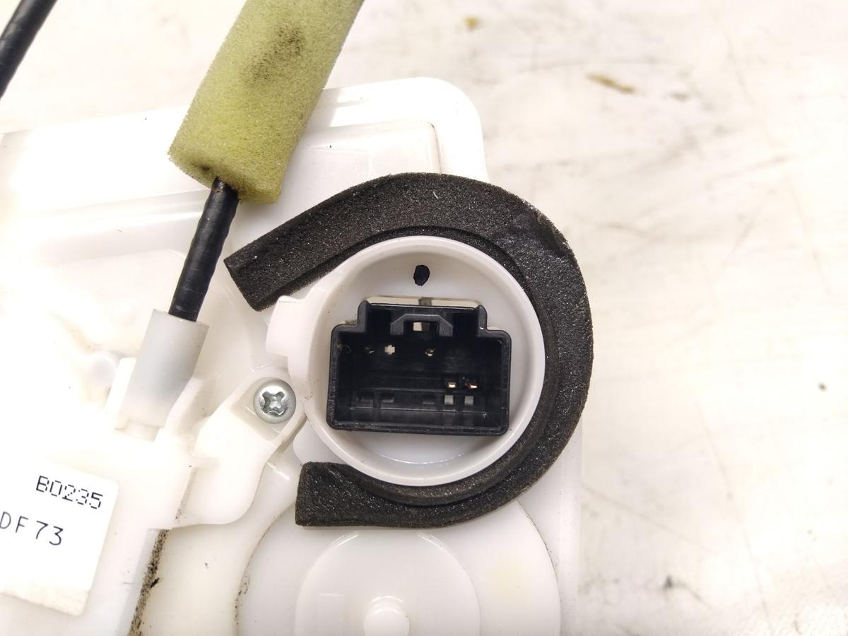 Mazda 2 DE original T&uuml;rschloss vorn rechts mit Zentralverriegelung BJ2007