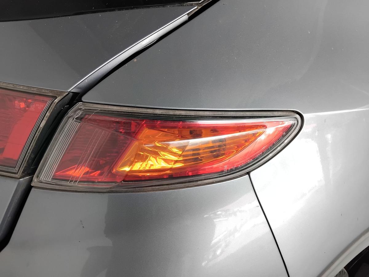 Honda Civic VIII FK original Rückleuchte Heckleuchte rechts aussen Koito BJ2008