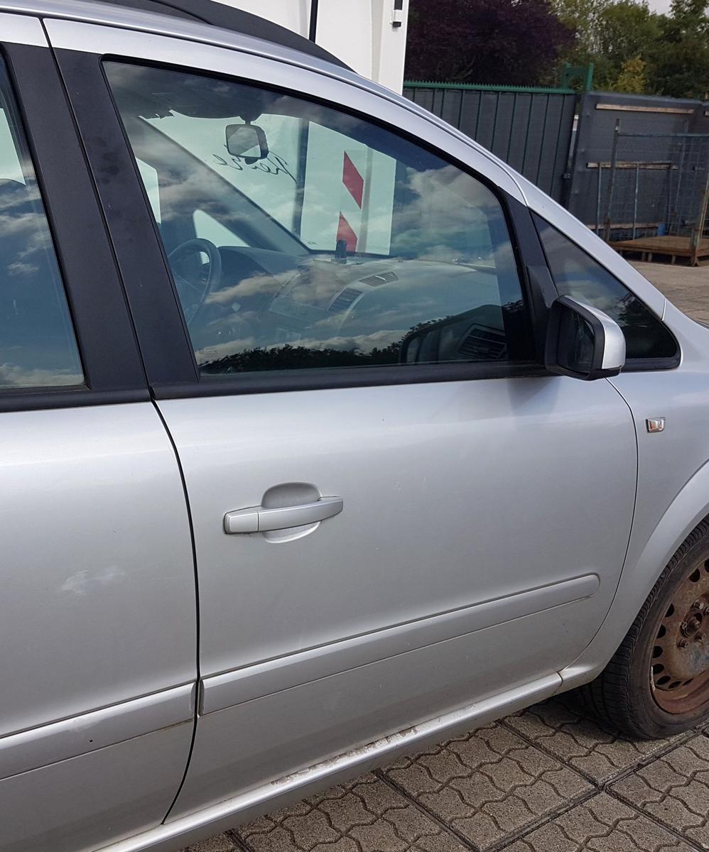 Opel Zafira B T&uuml;r vorn rechts in 2AU Starsilber III Bj2006