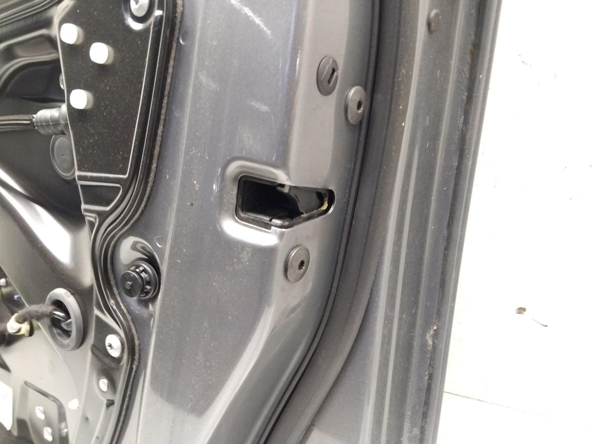 VW Passat 3C original T&uuml;r vorn rechts LA7T United Grey Metallic BJ2007