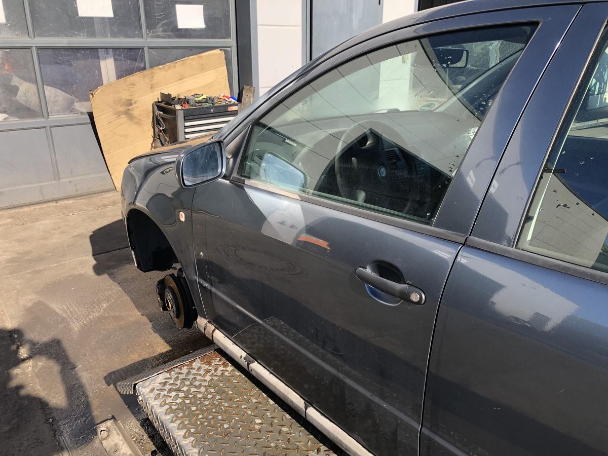 Skoda Fabia I 6Y original Tür vorn links Fahrer (Roh) F7V Graphite grey Bj 2005