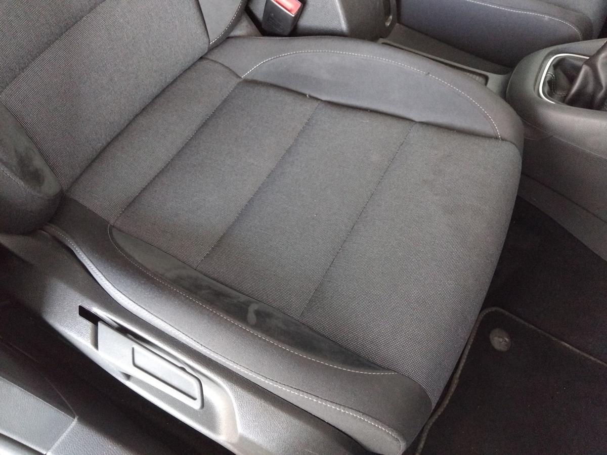 VW Golf 6 orig. Sitz vorn rechts Beifahrersitz Stoff dunkelgrau 5-Türer BJ2012