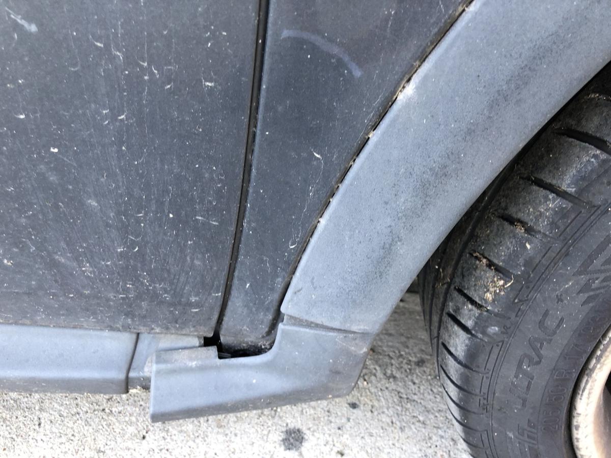 Volvo C30 Typ M Kotfl&uuml;gel rechts Beifahrerseite Seitenwand 49200 SAVILE GREY