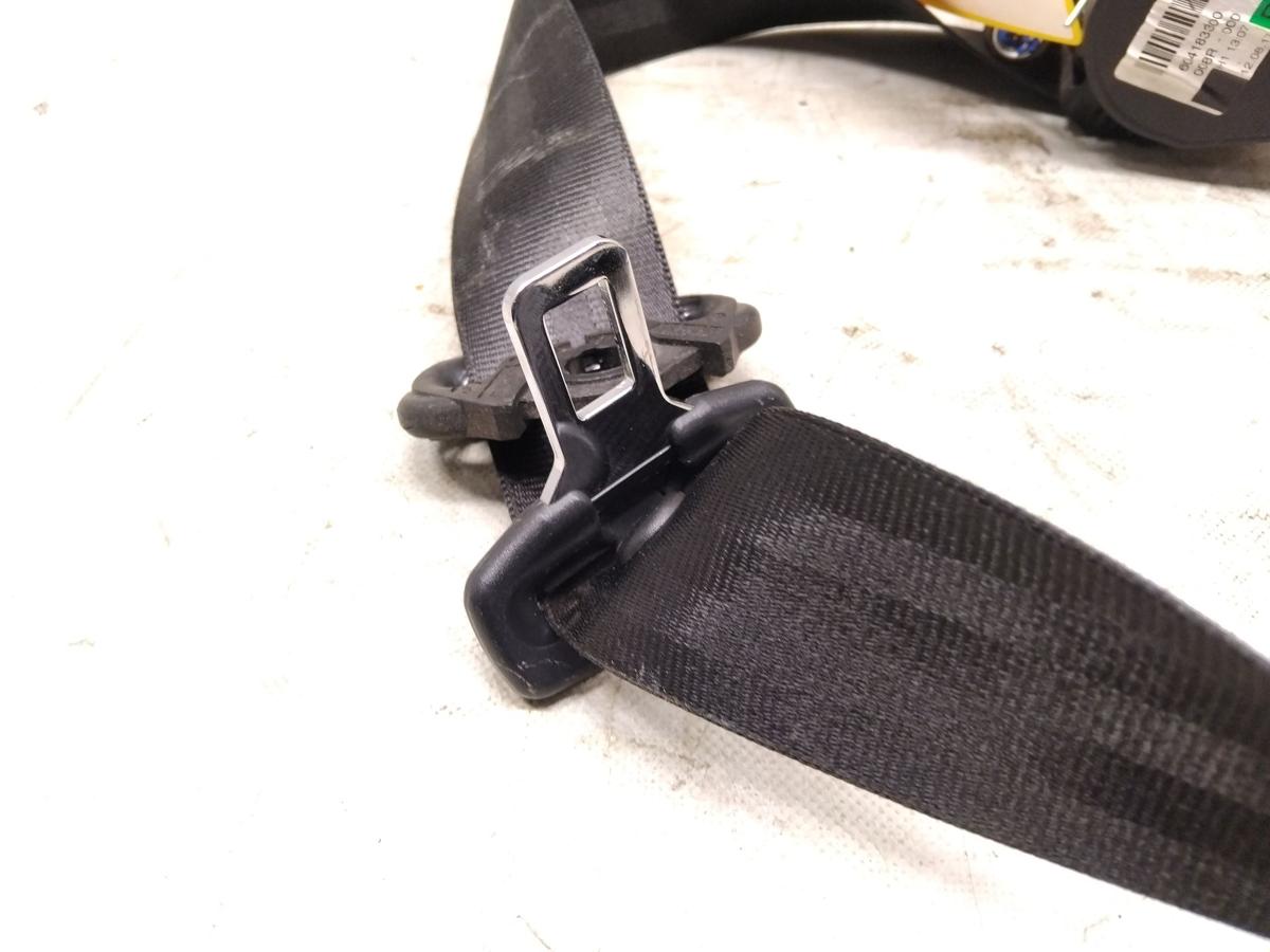 Audi A3 8P Sportback Facelift original Sicherheitsgurt vorn rechts Bj.2013