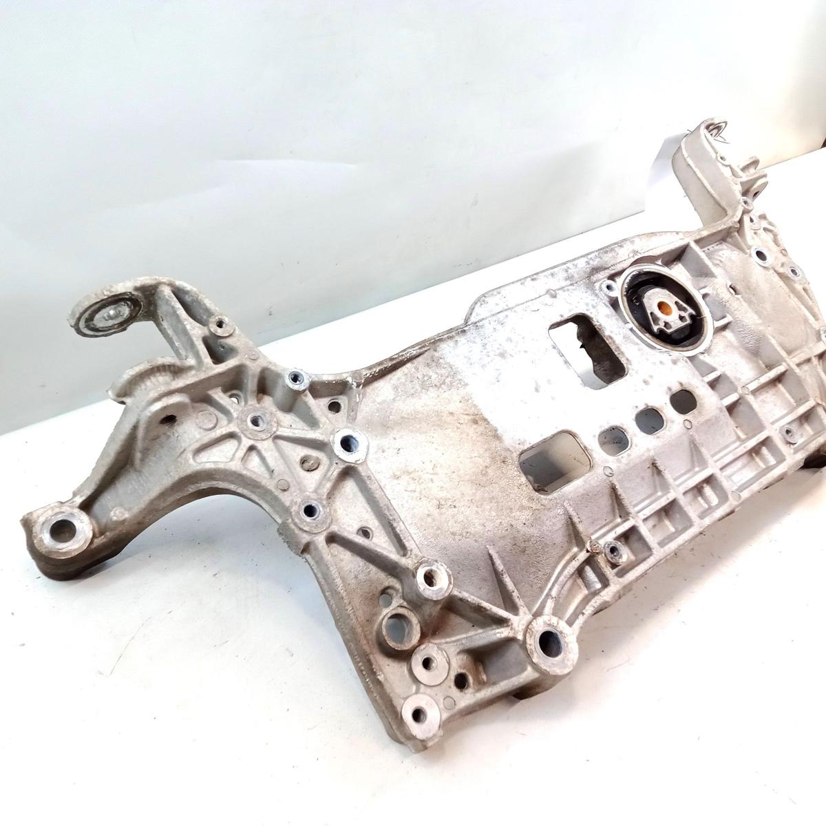 Seat Alhambra 7N original Vorderachstr&auml;ger Aggregatetr&auml;ger 2.0TDI 110kw Bj.2015