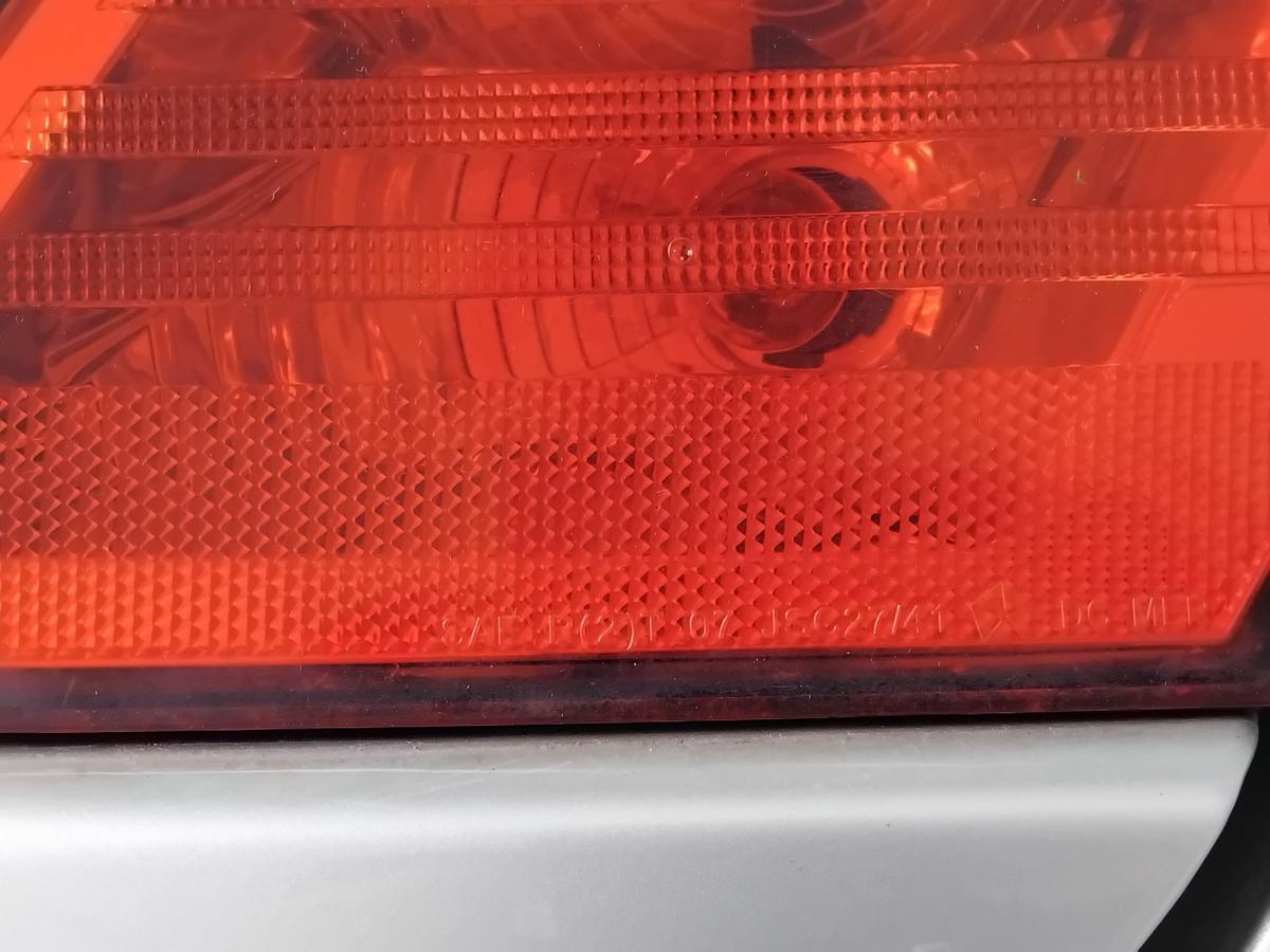 Chrysler Sebring 3 JS Limousine orig R&uuml;ckleuchte Heckleuchte rechts innen BJ2009