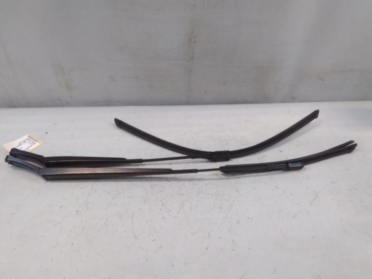 VW Golf Sportsvan original Satz Wischerarme vorn Bj.2017