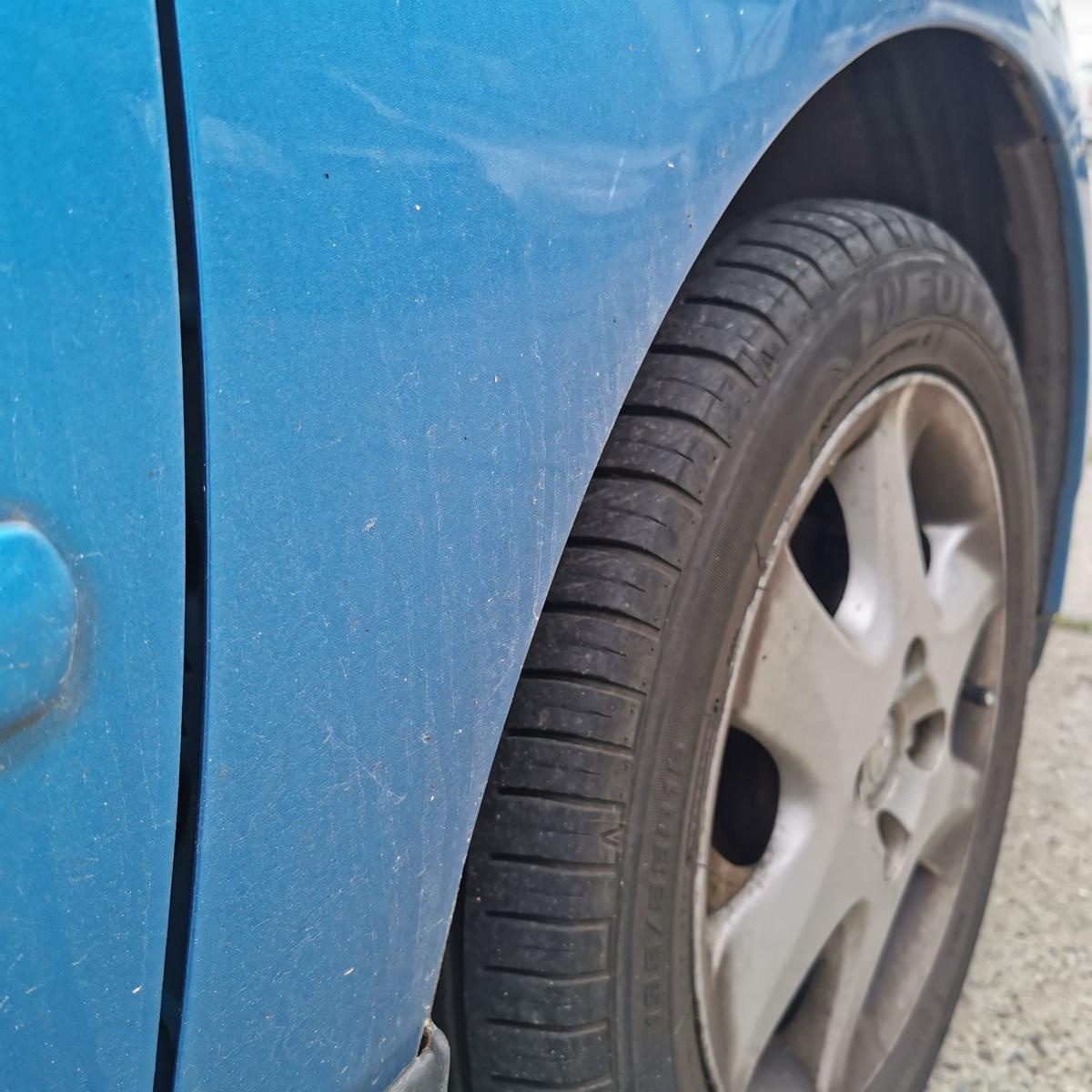 Toyota Corolla ZZE12 Kotflügel Fender Seitenwand vorn rechts 8P1 Blue met England