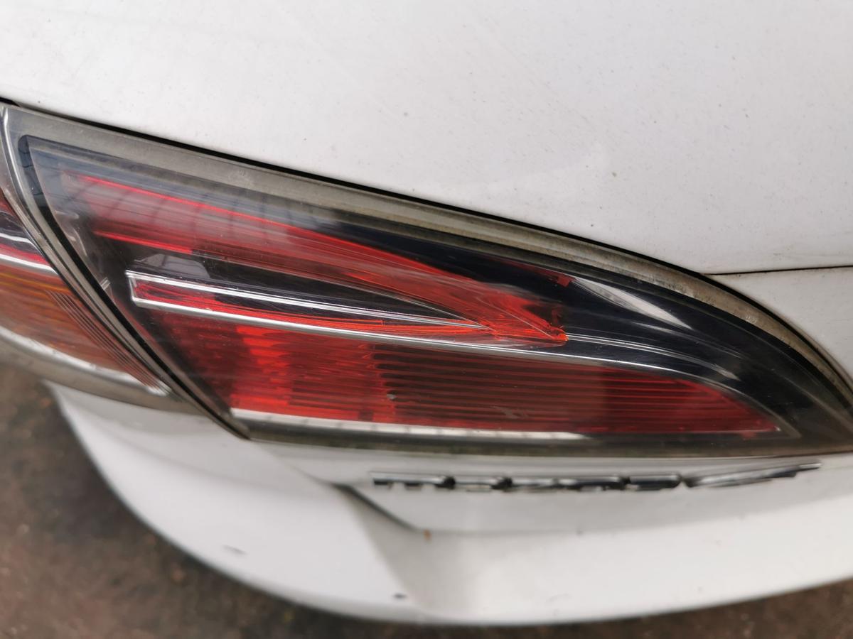 Mazda 6 GH Sport Kombi Rückleuchte Schlussleuchte Rücklicht hinten innen links