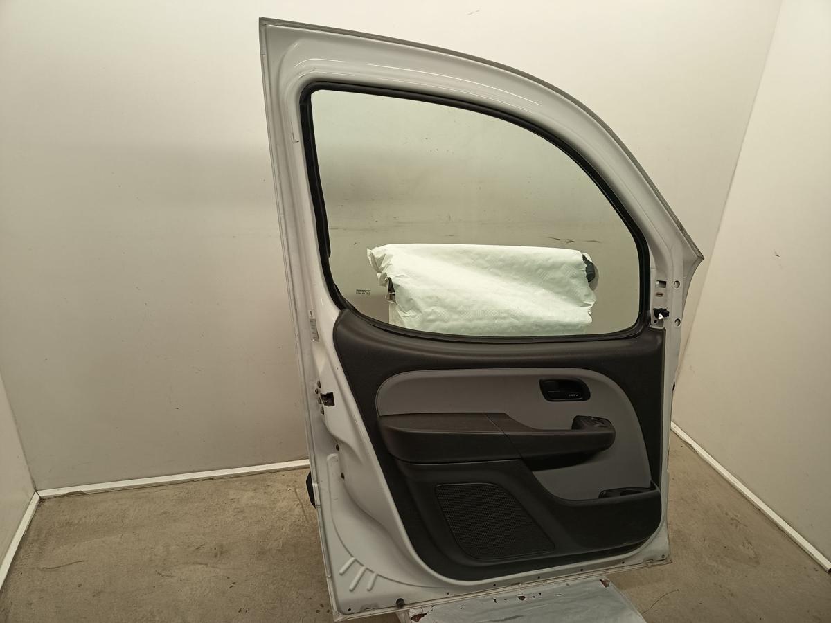 Fiat Doblo 223 original T&uuml;r vorne links wei&szlig; Baujahr 2009