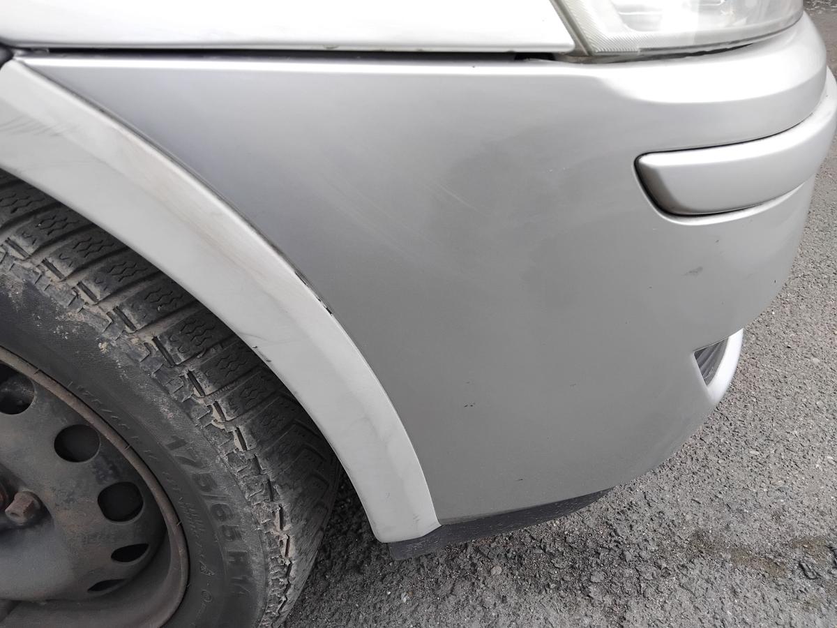 Opel Corsa C orig Sto&szlig;stange Sto&szlig;f&auml;nger vorn starsilber III Z157 Facelift BJ2006