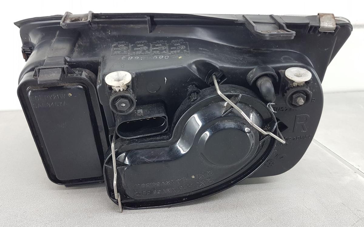 VW Bora Hauptscheinwerfer rechts mit NSW Bj1999 Frontscheinwerfer rechts
