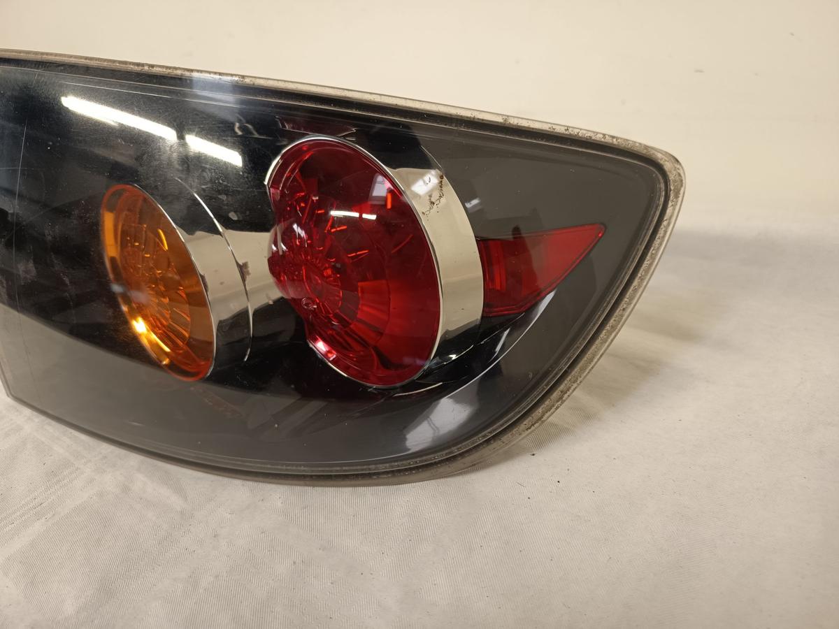 Mazda 3 BK Bj 2005 original Rück-Schluss-Heckleuchte rechts außen