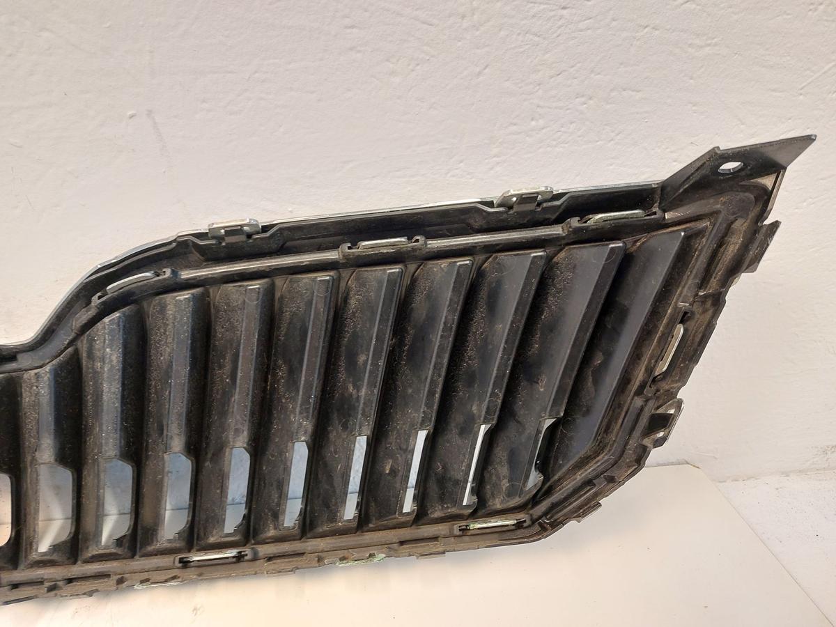 Skoda Superb 3T Grill Kühlergrill Frontgrill OE Kühlergitter Bj 2013 bis 2015