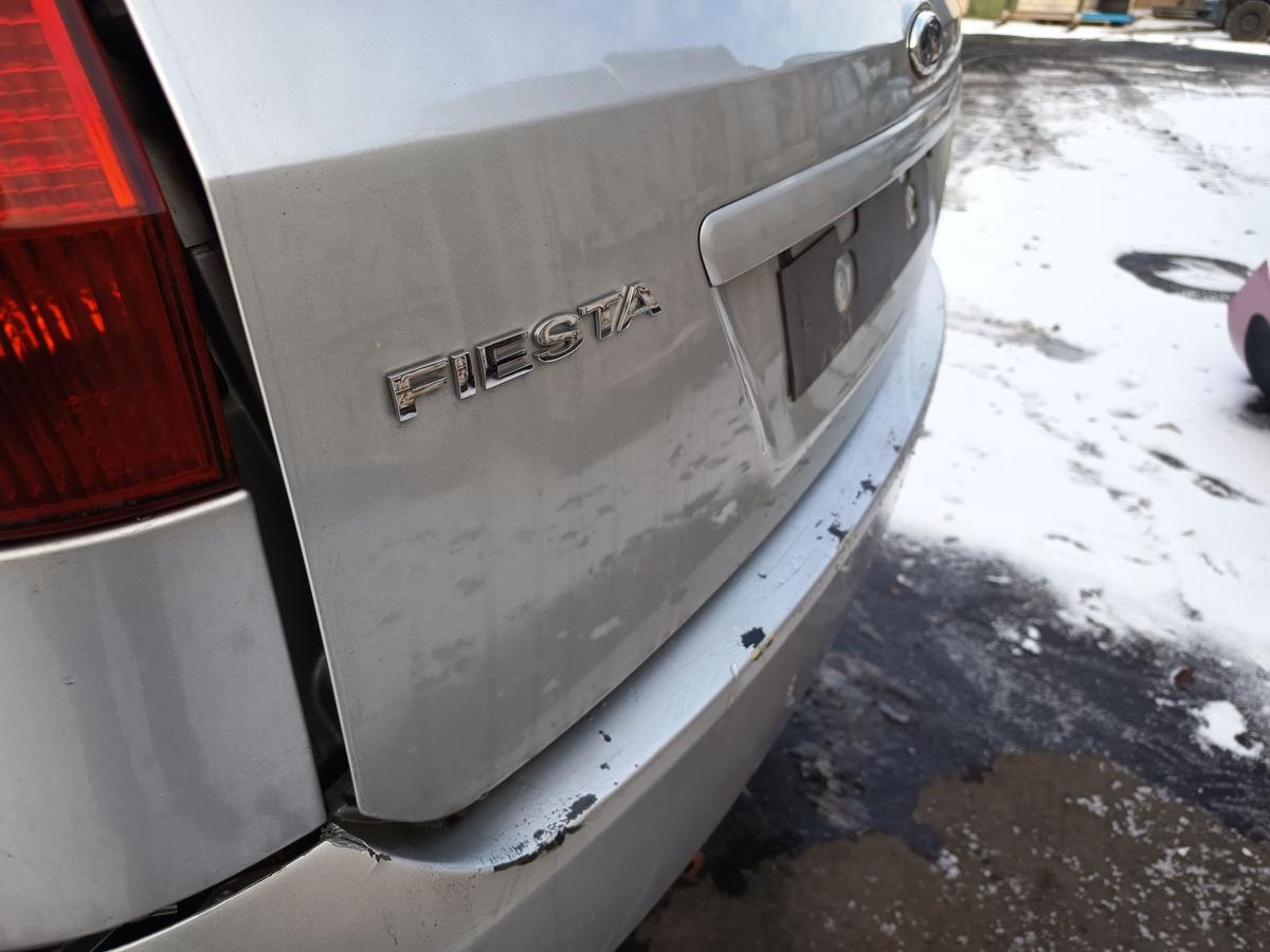 Ford Fiesta VI 5t&uuml;rer original Heckklappe mit Scheibe Polarsilber Bj 2005