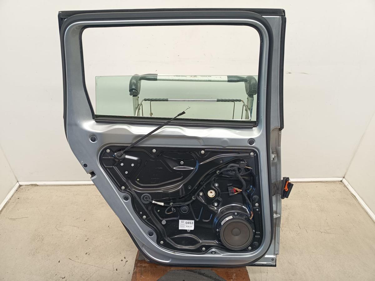 VW Passat 3C Kombi original T&uuml;r hinten links LA7W Reflexsilber Metallic Bj 2009
