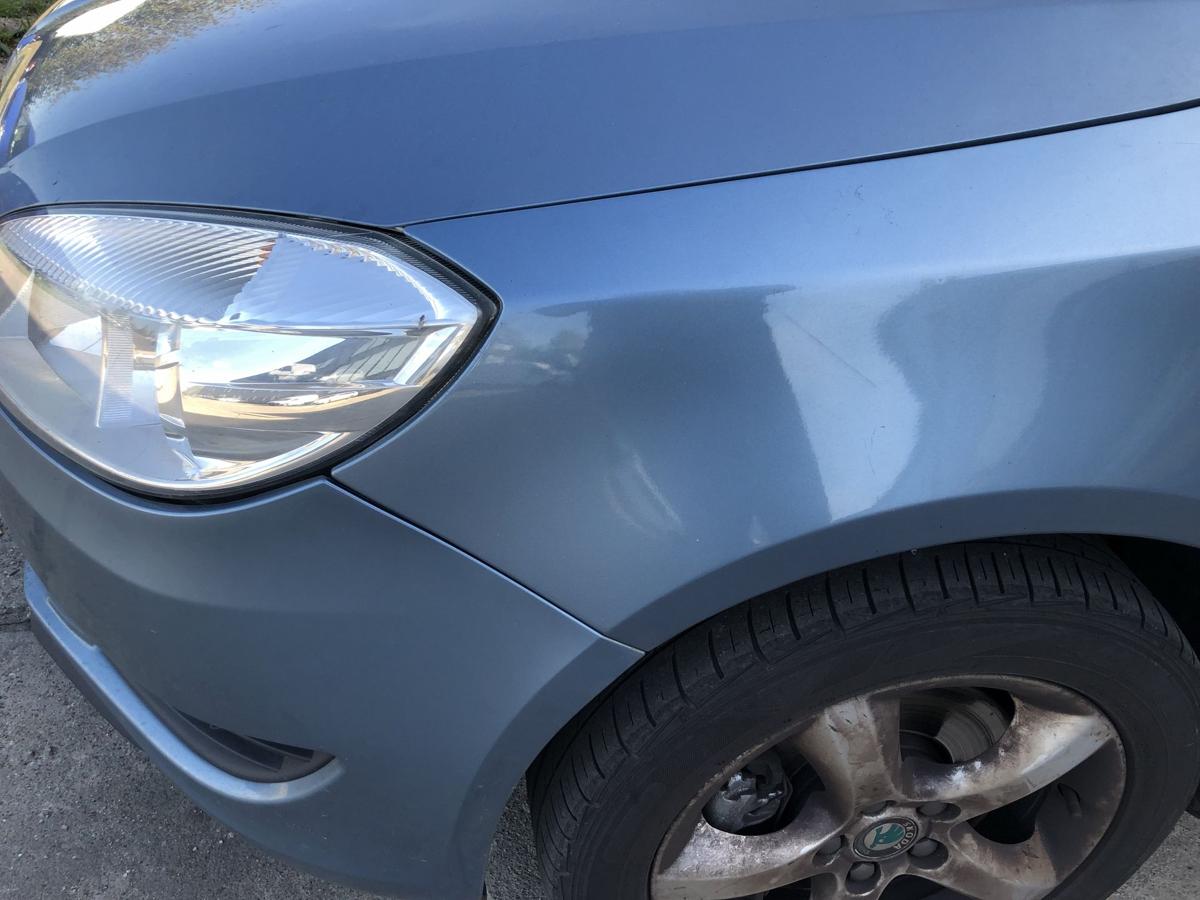 Skoda Fabia II 2 Typ 5J Kotfl&uuml;gel vorn links 2006-2014 Originalteil LF5X grau