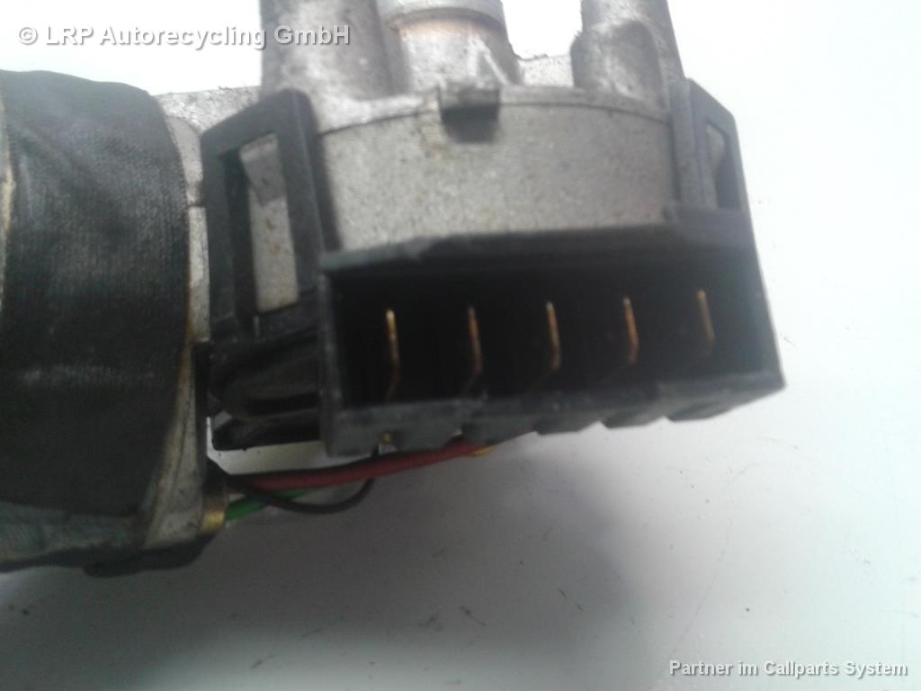 Mitsubishi Carisma DA Wischermotor vorn 0390241114 BOSCH BJ1997