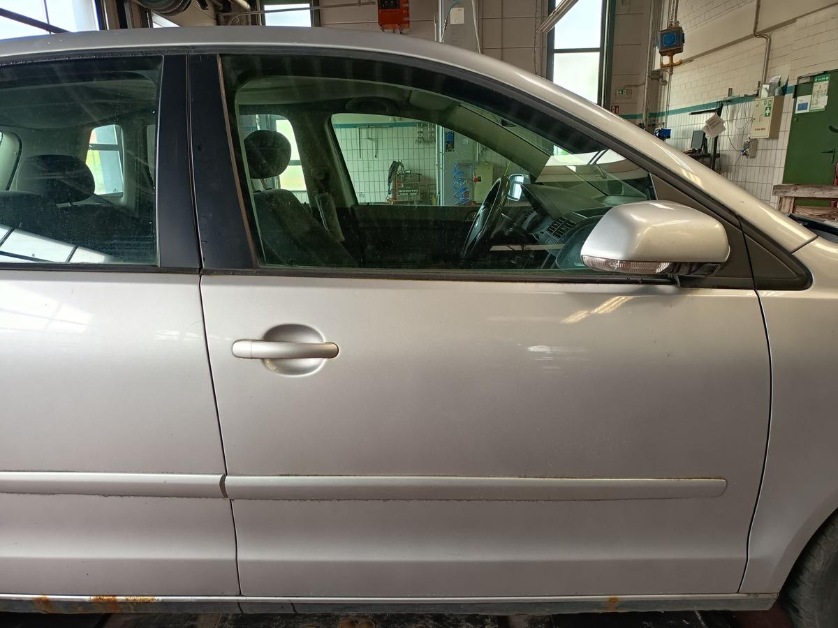 VW Polo 9N3 original T&uuml;r vorne rechts LA7W Reflexsilber Baujahr 2009