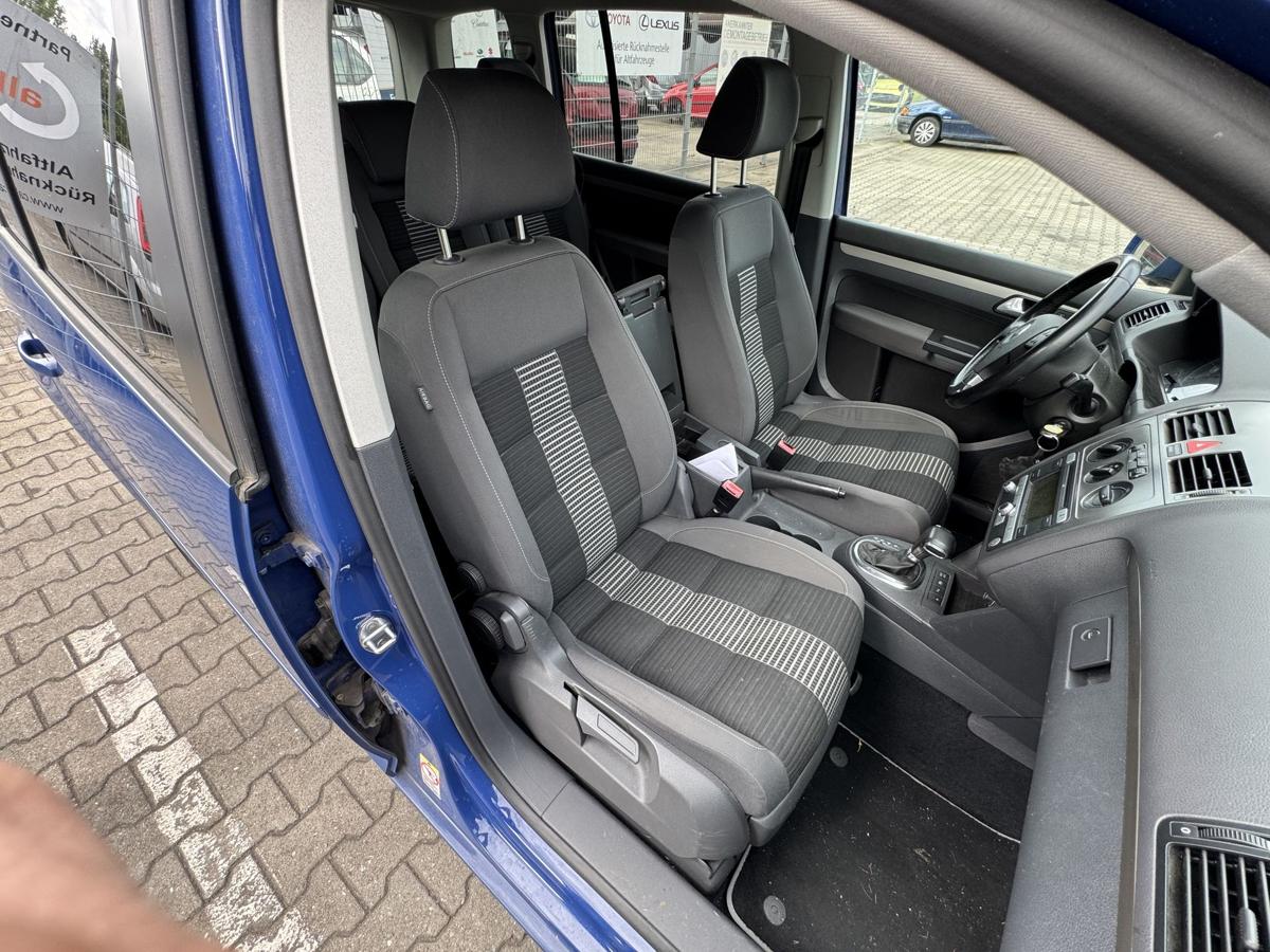 VW Touran 1T original Sitz vorn rechts Stoff Grau/Schwarz mit Sitzheizung Bj.2008