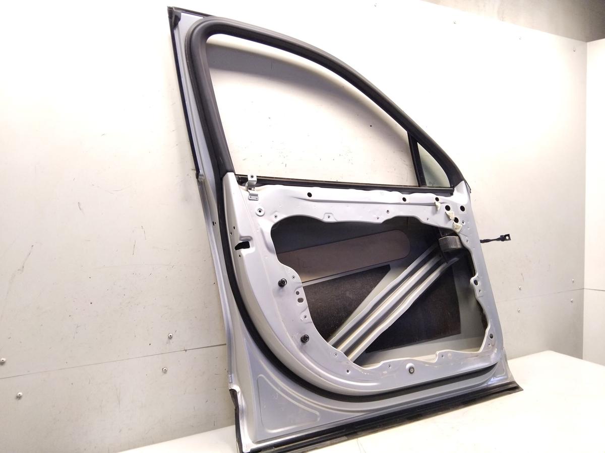 VW Touareg 2 7P Tür vorn links Fahrertür eissilbermet. LX7W BJ2013