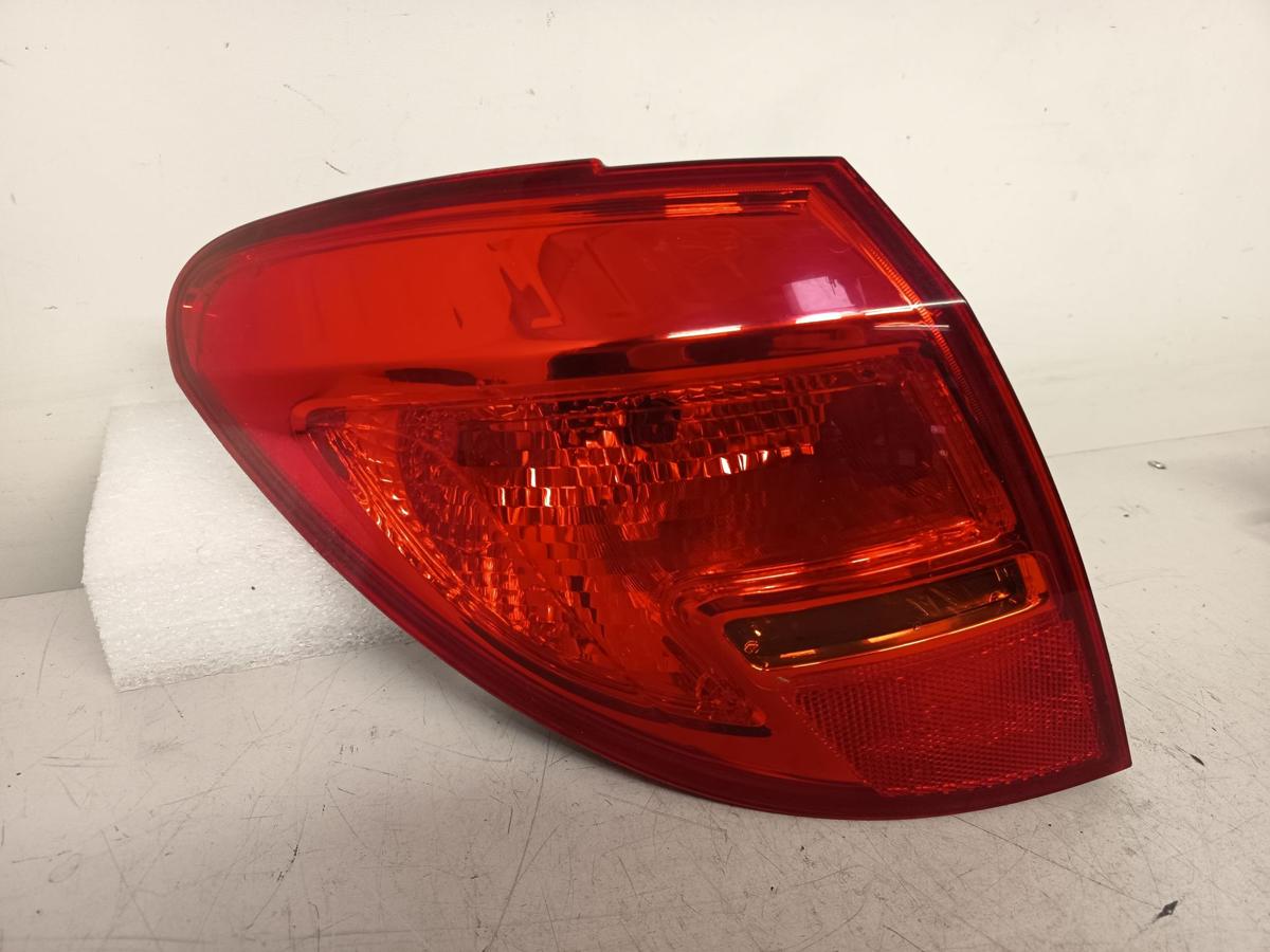 Opel Meriva B original R&uuml;ckleuchte links aussen Heckschlusslicht Bj 2010