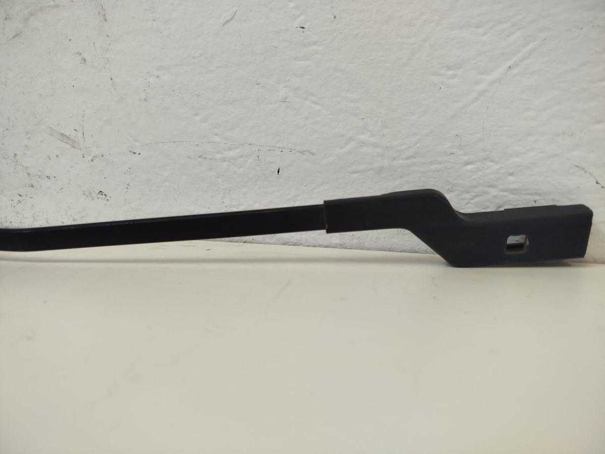 Ford Focus DYB MK3 Wischerarm vorn rechts Scheibenwischer Beifahrerseite