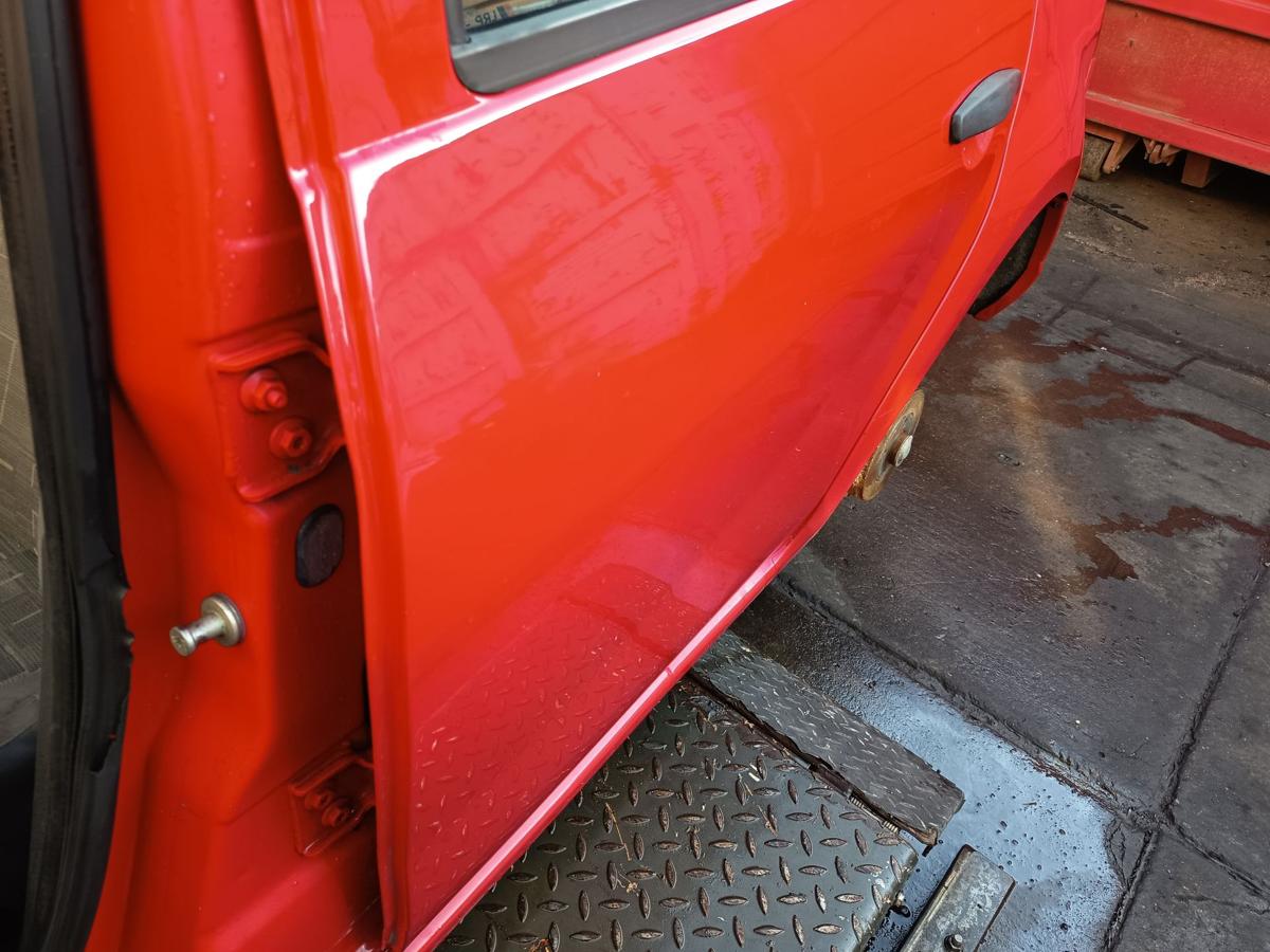 Dacia Sandero 1 BS original Tür hinten links Fond OV21D Red Passion Bj 2009