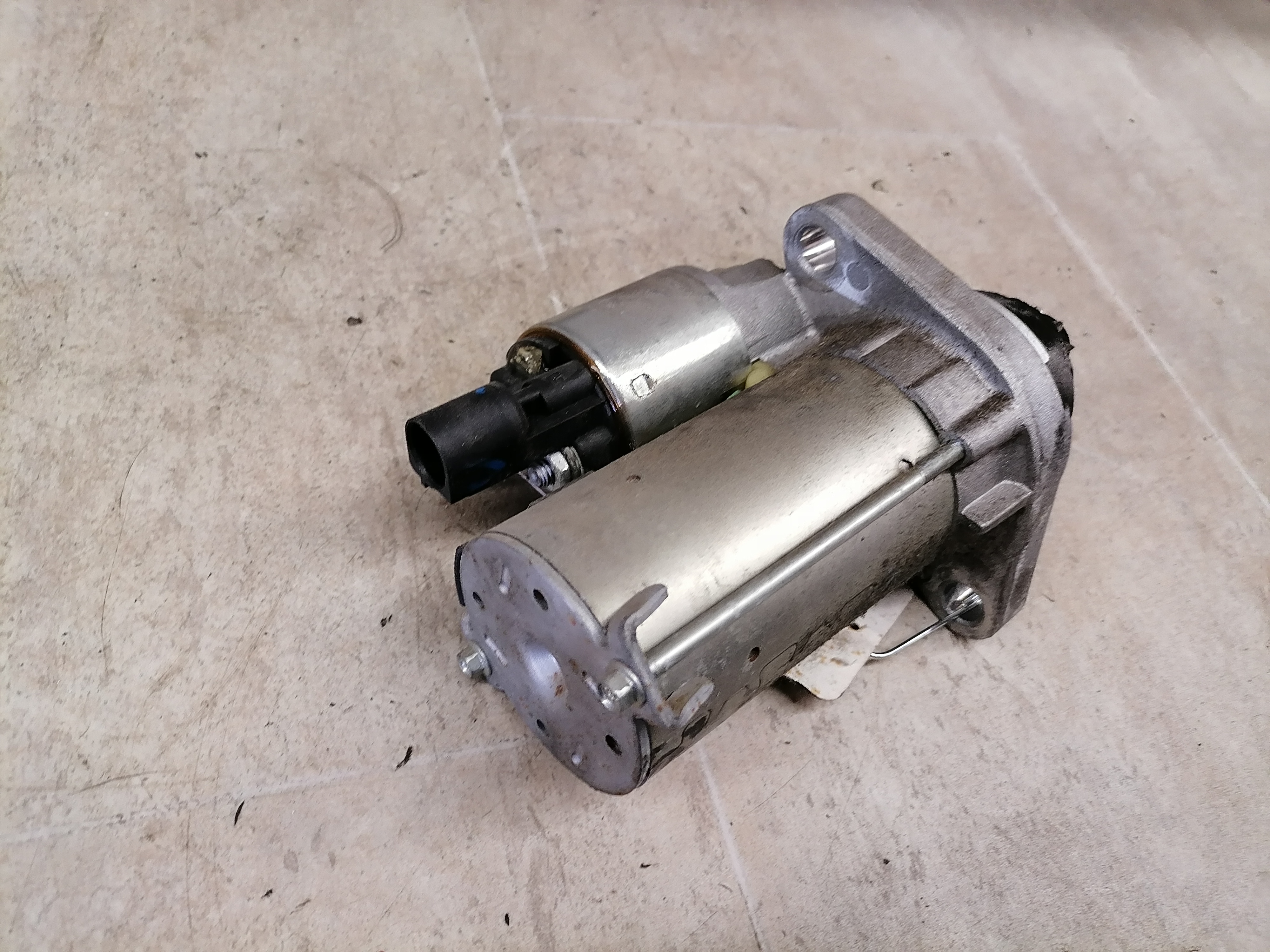 VW Golf 6 VI BJ08 Anlasser Starter 1.6 75KW 02T911023T Valeo