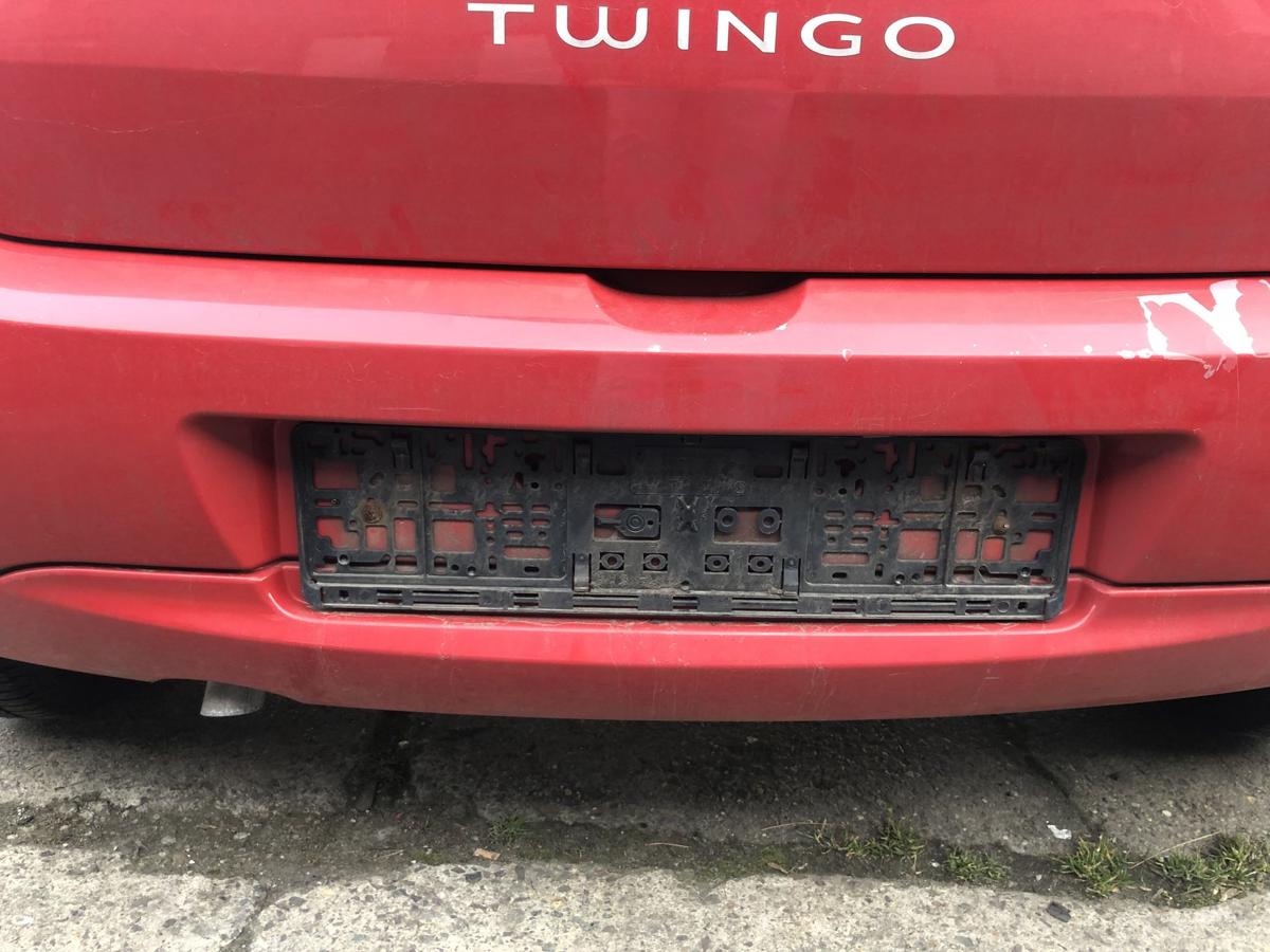 Renault Twingo 2 II Sto&szlig;f&auml;nger hinten Hecksch&uuml;rze Hecksto&szlig;stange OV727 rot